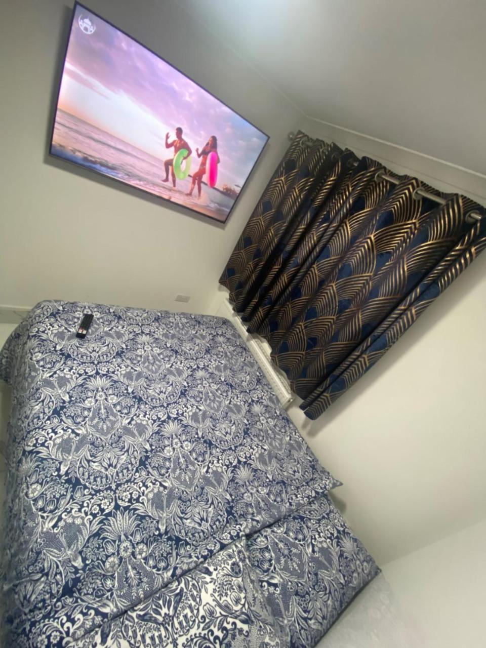 The Royal Boutique Oxford Lodge By London Sleep 6 海斯 外观 照片