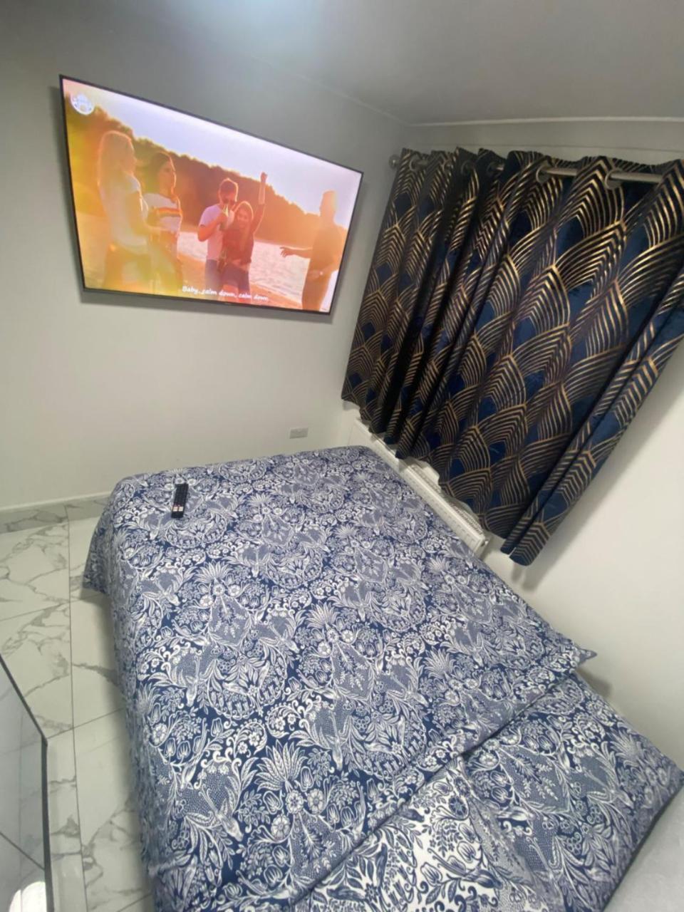 The Royal Boutique Oxford Lodge By London Sleep 6 海斯 外观 照片